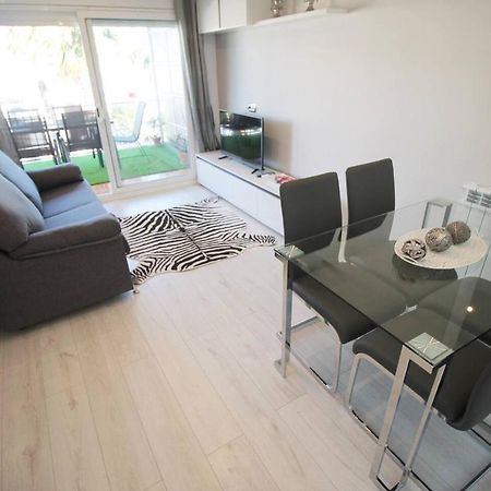 Family Deluxe Apartment Beach Castelldefels Ngoại thất bức ảnh
